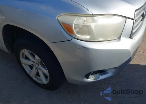 2010 Toyota Highlander Base V6 z USA, uszkodzony, nr VIN 5TDZK3EH4AS001359